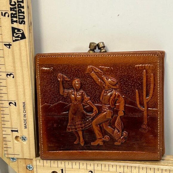 Vintage Leather Kiss Lock Wallet Western Embossed Cowboy Couple Cactus Brown Tan - Picture 4 of 4